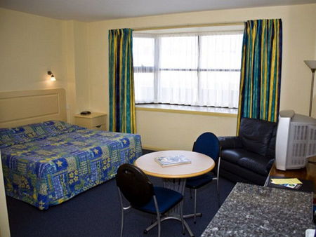 Mayfair Plaza Motel - Hervey Bay Accommodation 2