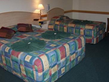 Golden Harvest Motel - Hervey Bay Accommodation 1
