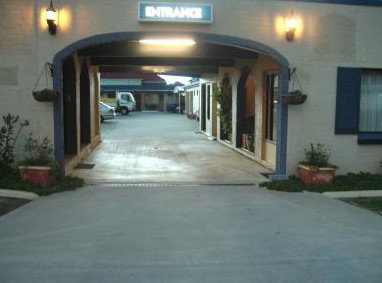 Golden Harvest Motel - Hervey Bay Accommodation 2
