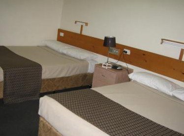 Banjo Paterson Inn - Tourism Hervey Bay 3