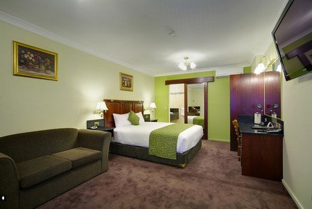 Comfort Inn And Suites Georgian Albury - Hervey Bay Accommodation 1