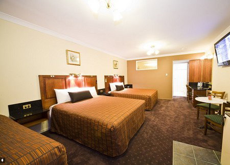 Comfort Inn And Suites Georgian Albury - Hervey Bay Accommodation 4