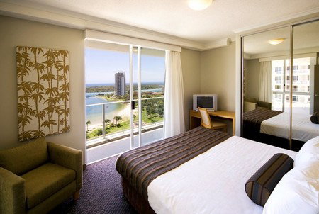 Outrigger Twin Towns Resort - Hervey Bay Accommodation 2