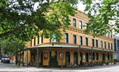 The Royal Exhibition Hotel - Hervey Bay Accommodation 2