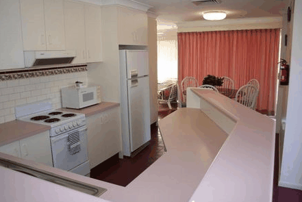 Clifford Park Holiday Motor Inn - Hervey Bay Accommodation 3