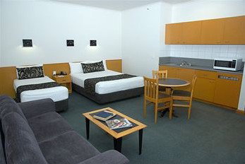 Darwin Central Hotel - Hervey Bay Accommodation 2