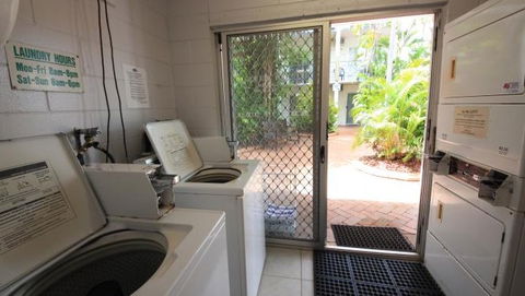 Coconut Grove Holiday Apartments - Tourism Hervey Bay 3