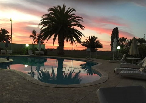 Busselton Beach Resort - Tourism Hervey Bay 2