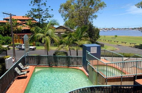 Excellsior Holiday Apartments - Hervey Bay Accommodation 4