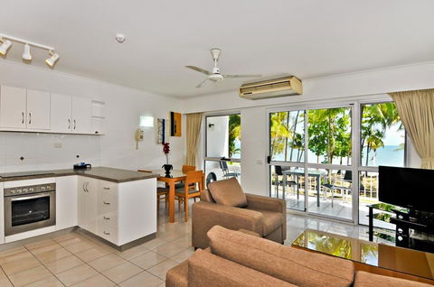 Agincourt Beachfront Apartments - Hervey Bay Accommodation 7