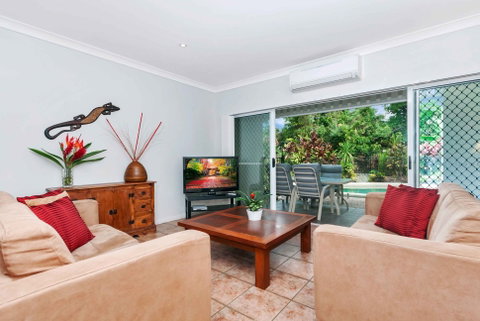 The Villas Palm Cove - Hervey Bay Accommodation 1