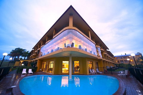 Apollo International - Hervey Bay Accommodation 0