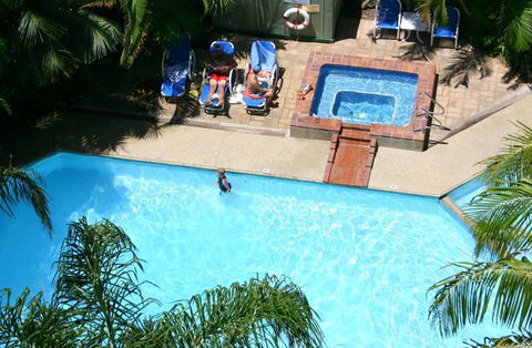 Horizons Burleigh Heads Holiday Apartments - Hervey Bay Accommodation 0