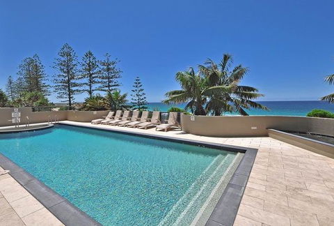 Clubb Coolum Beach - Hervey Bay Accommodation 1