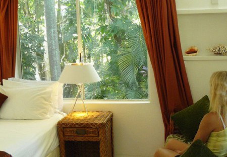 Villa Marine Seaside Holiday Apartments - Hervey Bay Accommodation 1