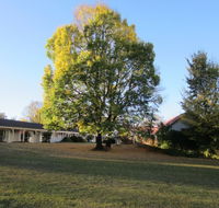 Moore Park Inn - Tourism Hervey Bay