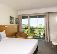 Novotel Cairns Oasis Resort - Hervey Bay Accommodation