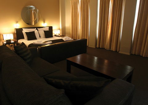 The Clarendon Hotel - Hervey Bay Accommodation 1