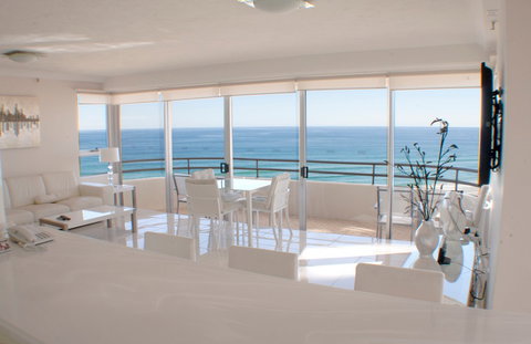 Zenith Apartments - Hervey Bay Accommodation 1