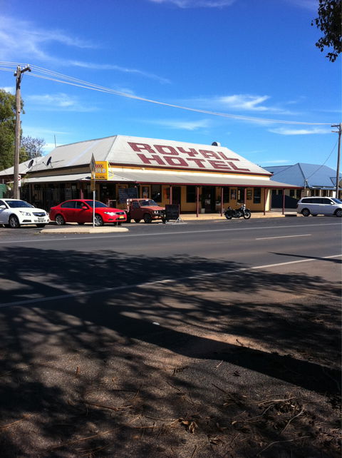 Royal Hotel Narromine - Hervey Bay Accommodation 0