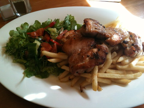 Salisbury Hotel - Hervey Bay Accommodation 0