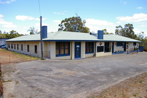 Rocky Gully Pub - Hervey Bay Accommodation 0