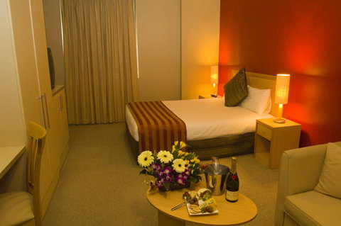 Hotel Coronation - Hervey Bay Accommodation 0