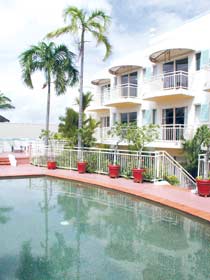 Il Centro Apartment Hotel - Hervey Bay Accommodation 0