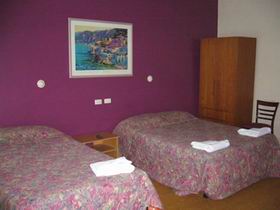 Clare Hotel - Hervey Bay Accommodation 0