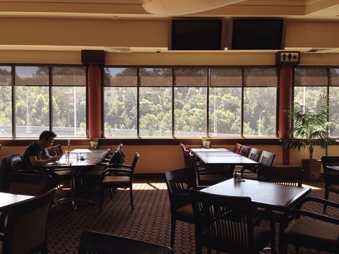 Freeway Hotel - Tourism Hervey Bay 0