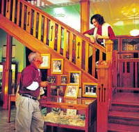 Hotel Corones - Hervey Bay Accommodation