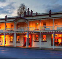 Royal George Hotel - Hervey Bay Accommodation