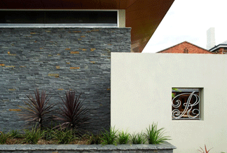 Robin Hood Hotel - Hervey Bay Accommodation