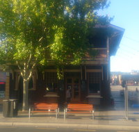 Hampshire Hotel - Hervey Bay Accommodation