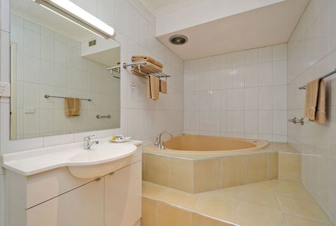 Comfort Inn & Suites - Hervey Bay Accommodation 3