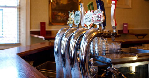 GILBERT STREET HOTEL - Tourism Hervey Bay 0