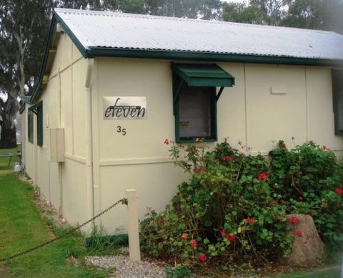 Eleven From The Left - Hervey Bay Accommodation 7
