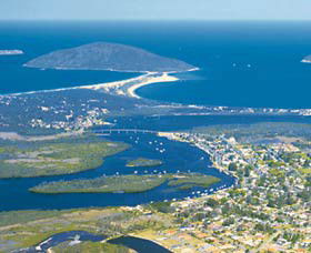 Golden Chain Tea Gardens Club Inn Motel - Hervey Bay Accommodation 0