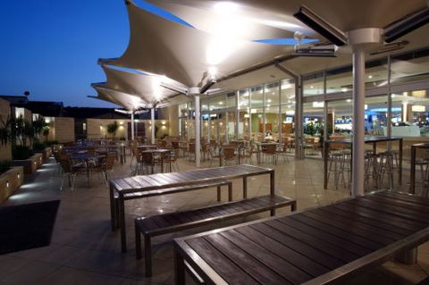 Gosford Rsl Club & Galaxy Motel - West Gosford - Tourism Hervey Bay 0