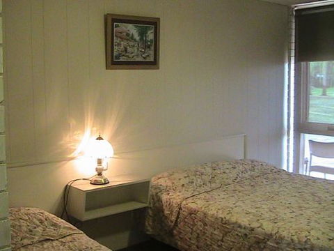 Cobden Roadhouse Motel - Tourism Hervey Bay 2