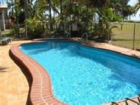 Kinka Palms Beach Front Apartments/Motel - Tourism Hervey Bay 0