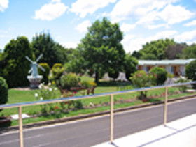Golden Chain Beachway Motel And Restaurant - Hervey Bay Accommodation 0