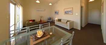 Angler's Arms And Fisherman's Cottage - Hervey Bay Accommodation 1