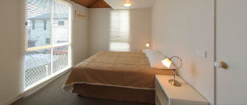 Angler's Arms And Fisherman's Cottage - Hervey Bay Accommodation 3