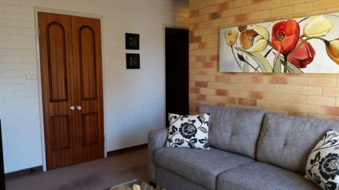 Cousins Motor Inn - Hervey Bay Accommodation 18