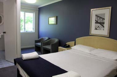 Greenwich Inn - Tourism Hervey Bay 0