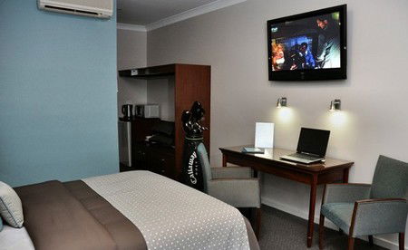 Pastoral Hotel Motel - Hervey Bay Accommodation 1