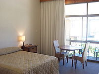 Coonawarra Motor Lodge Motel - Hervey Bay Accommodation 2