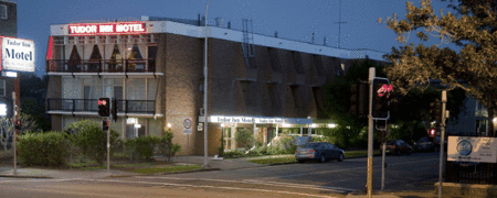 Tudor Inn Motel - Hervey Bay Accommodation 0