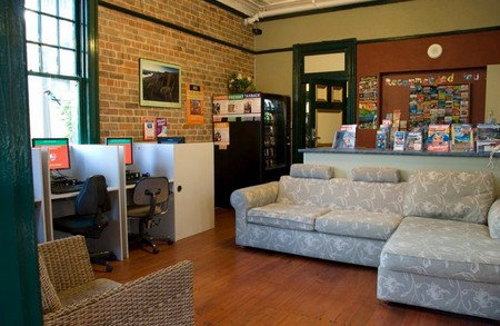 Glebe Village Backpackers - Hervey Bay Accommodation 1